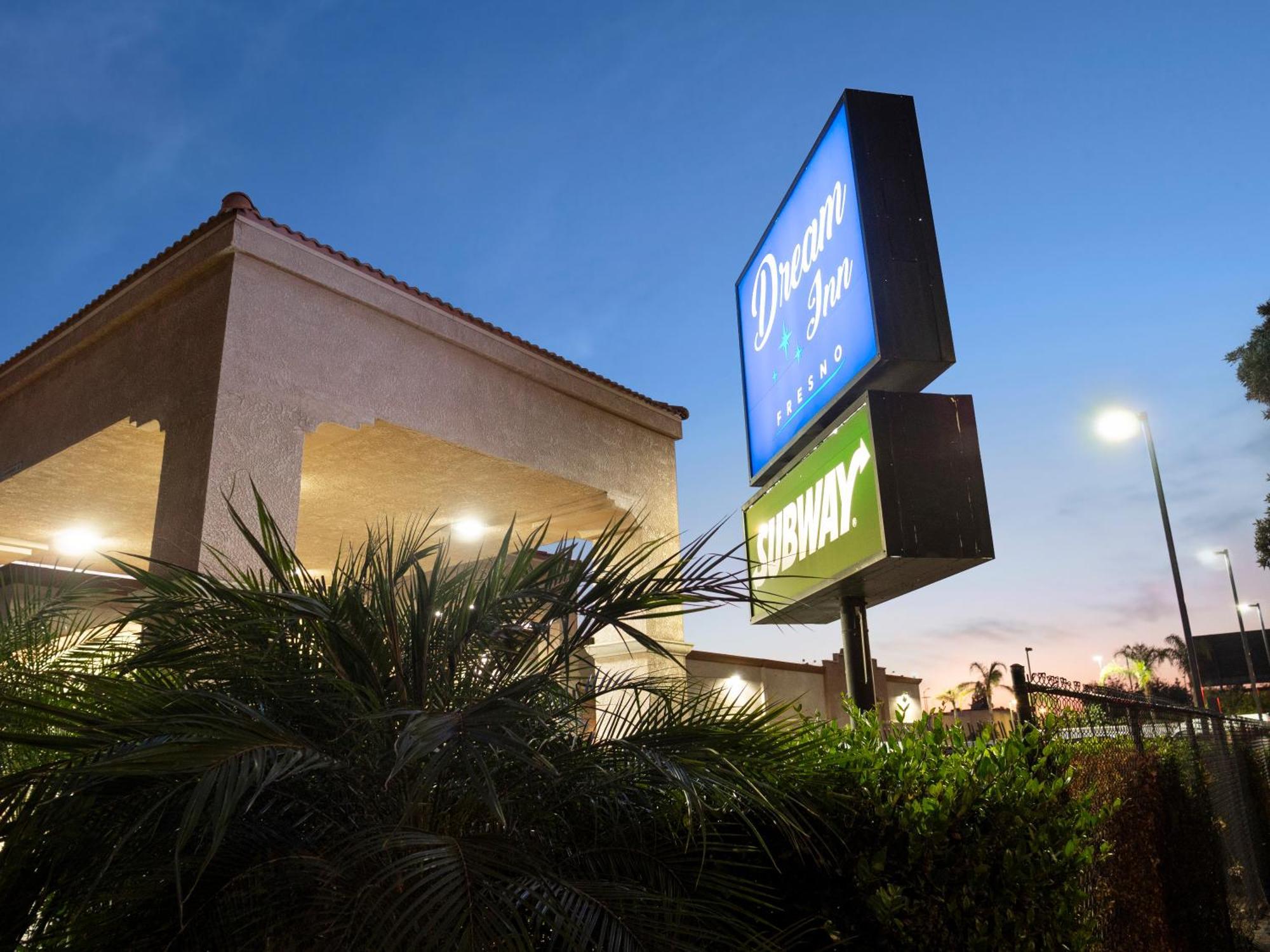 Dream Inn Fresno Exterior foto