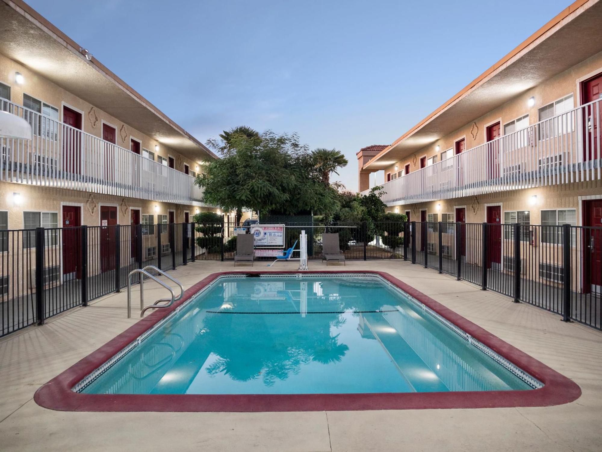 Dream Inn Fresno Exterior foto